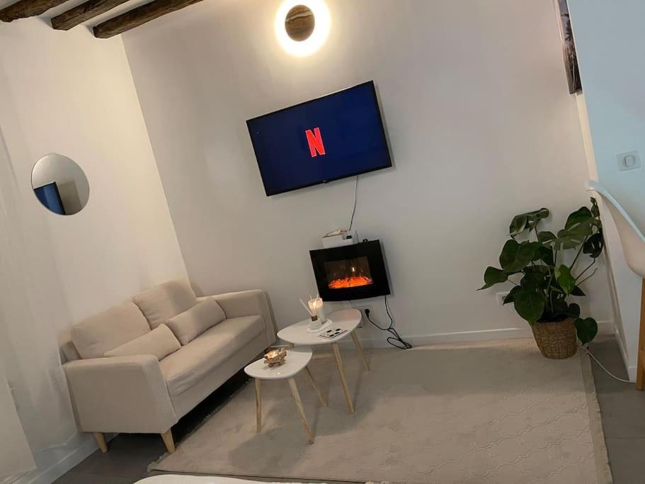 Logement Moderne Avec Jacuzzi 奥贝维利埃 外观 照片