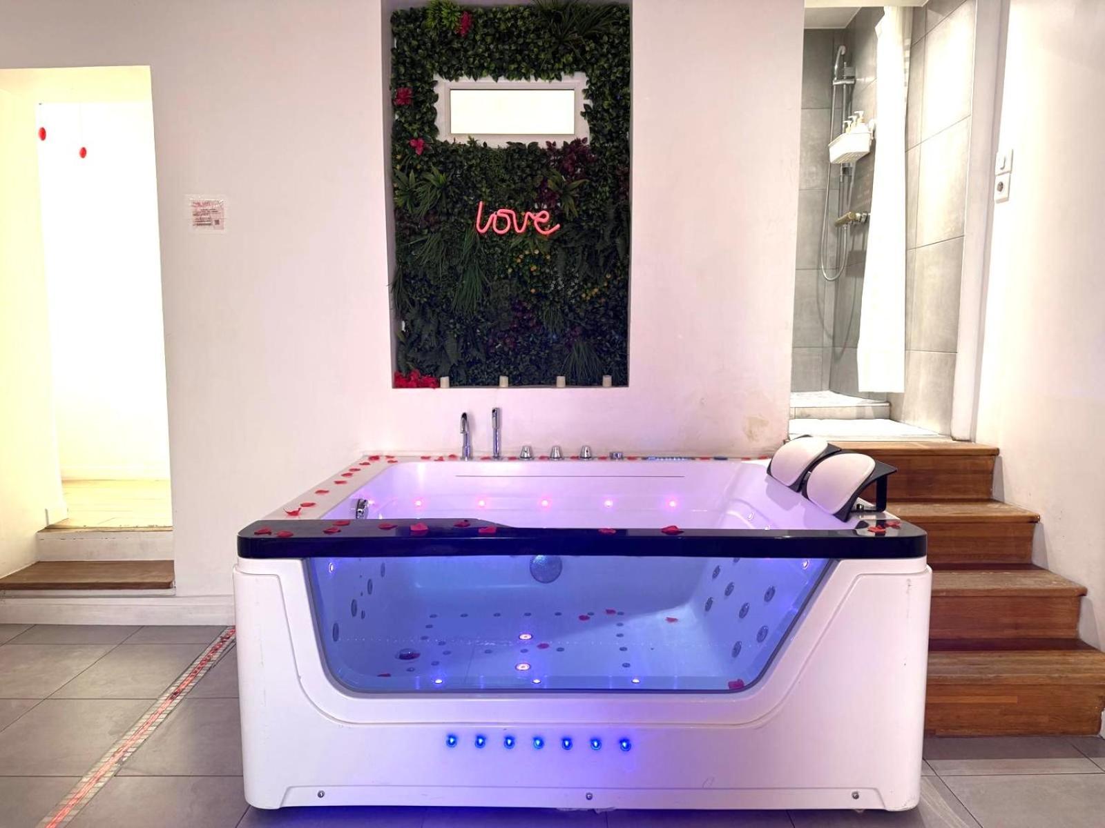 Logement Moderne Avec Jacuzzi 奥贝维利埃 外观 照片